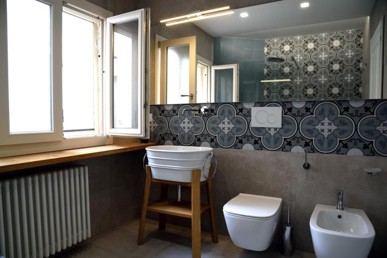 Li Frati Suite Lecce Bagian luar foto