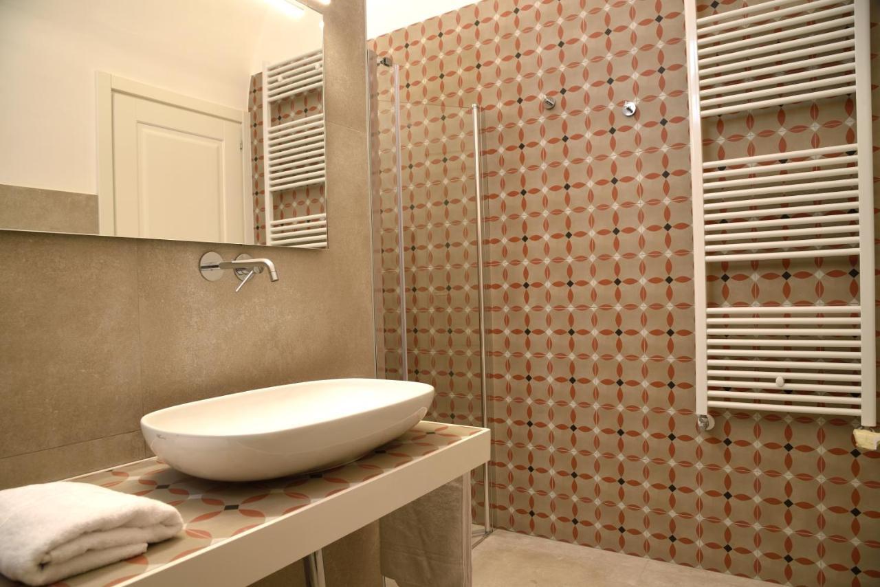 Li Frati Suite Lecce Bagian luar foto