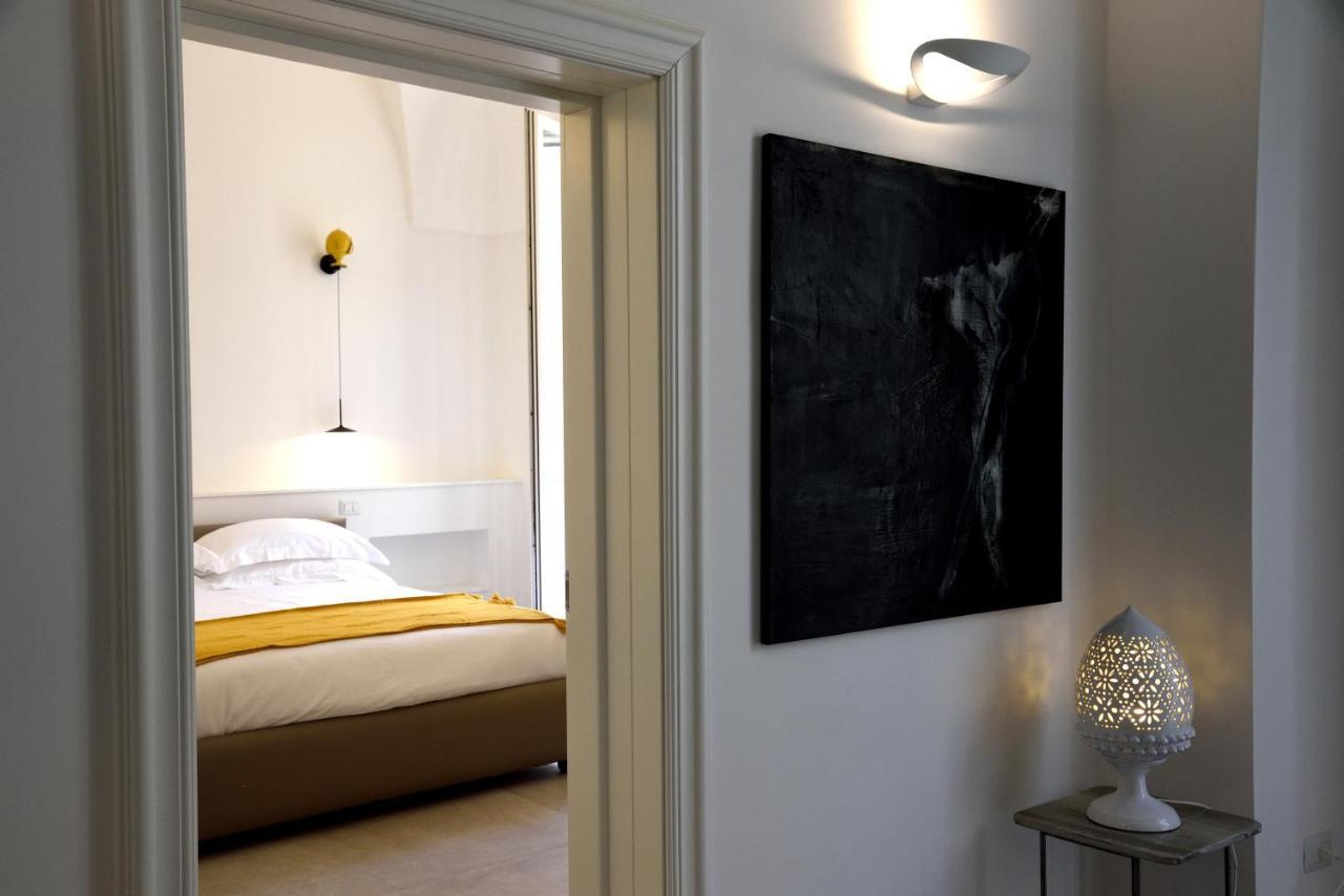 Li Frati Suite Lecce Bagian luar foto