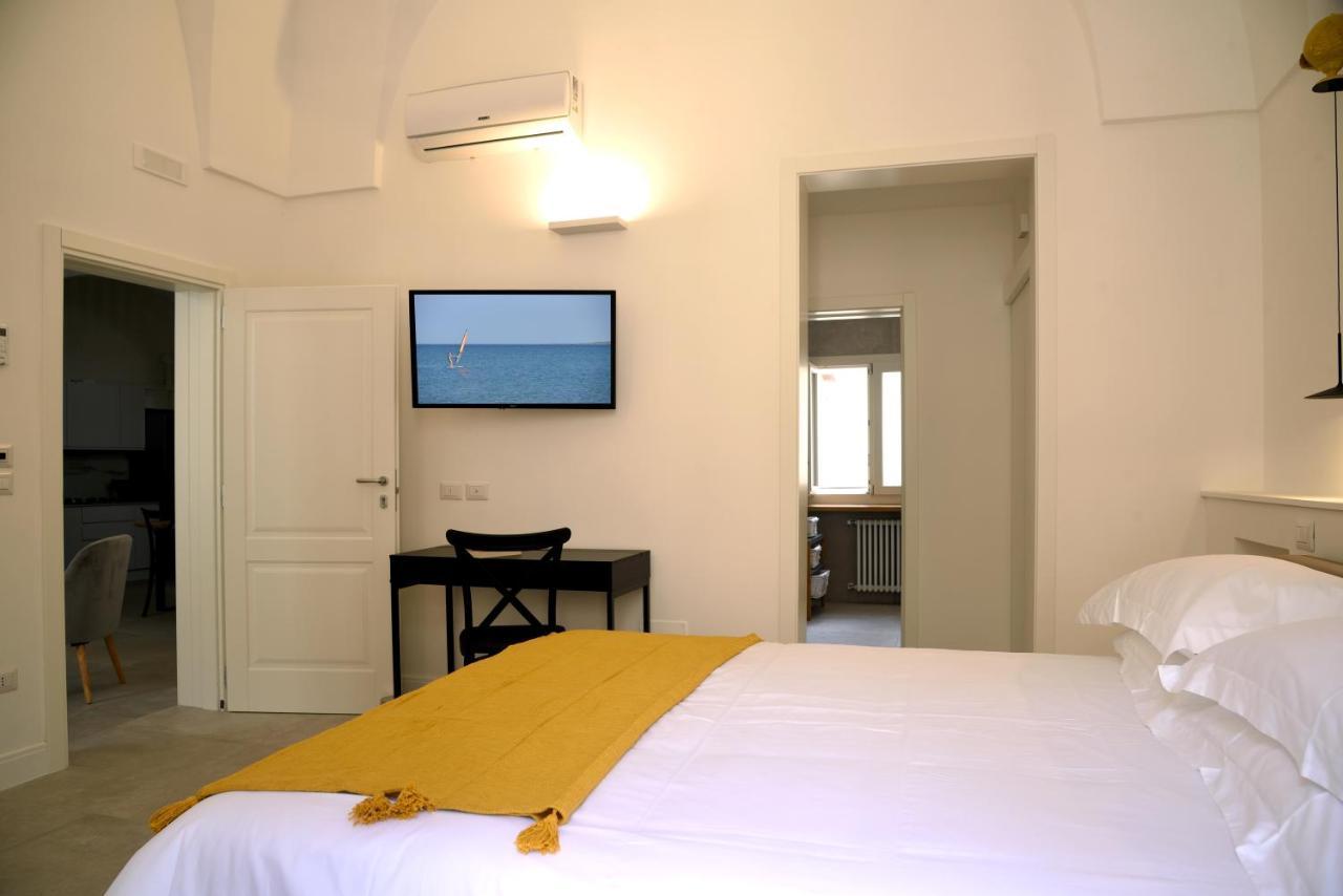 Li Frati Suite Lecce Bagian luar foto