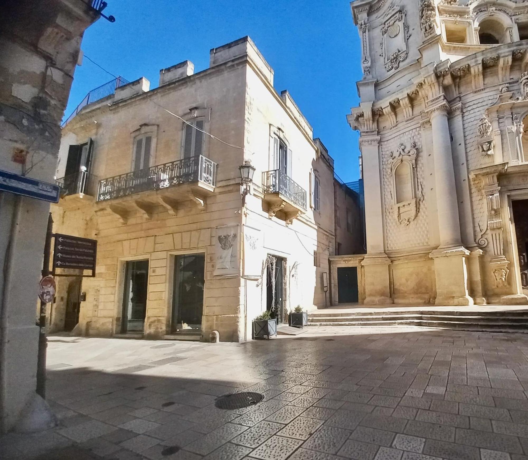 Li Frati Suite Lecce Bagian luar foto