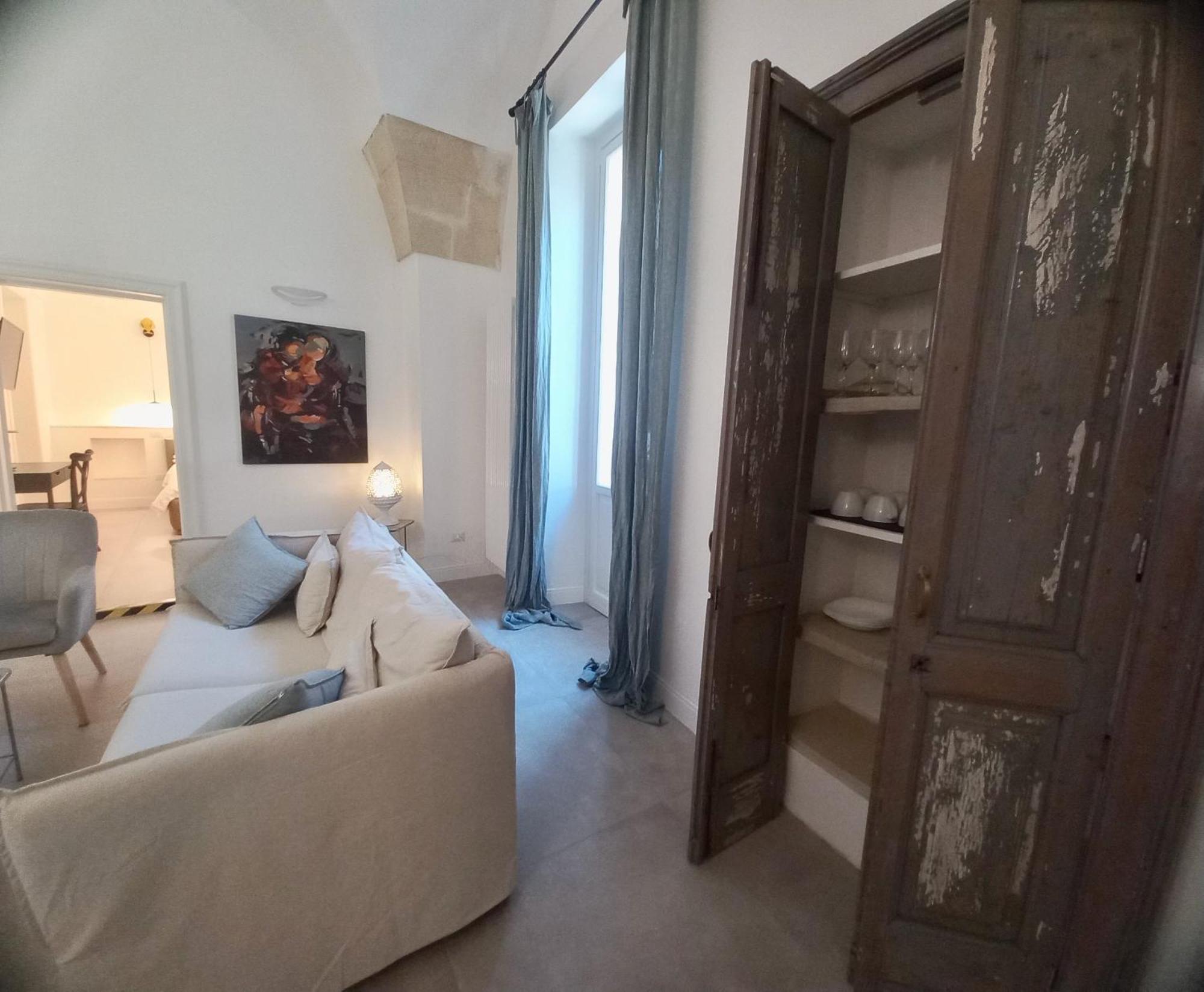 Li Frati Suite Lecce Bagian luar foto